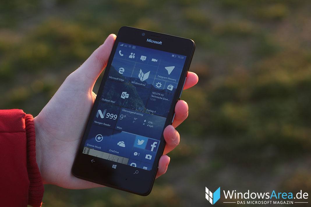 Microsoft Lumia 950 Review Startbildschirm Windows 10 Mobile Startscreen