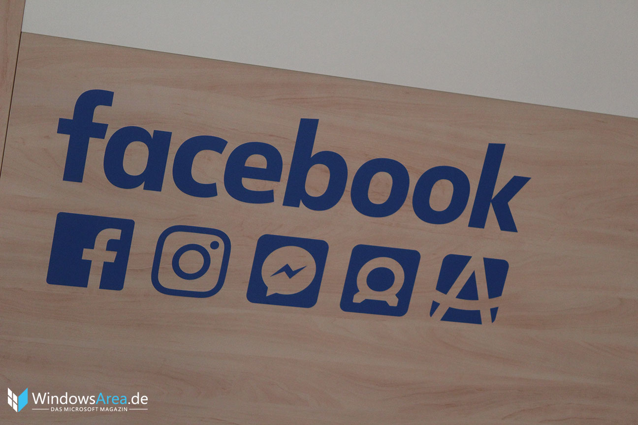 Facebook Logo GamesCom 2016