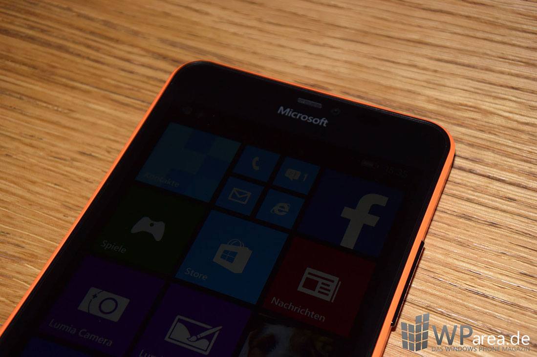 Microsoft Lumia 640 Hands-On front microsoft logo