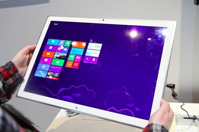 Panasonic präsentiert 4K-Windows 8 Tablet auf der CES 2013