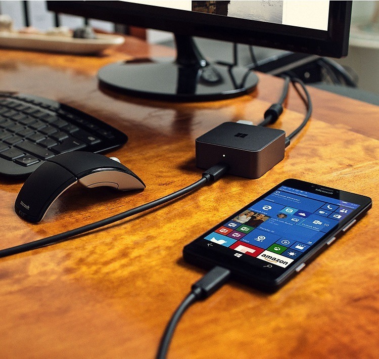 Deal: Lumia 950 (XL) mit Microsoft Display Dock und Ledercover stark reduziert