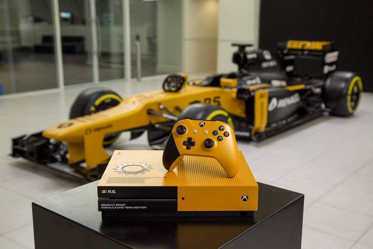 Gewinnspiel: Microsoft verlost Xbox One S im Renault F1-Design