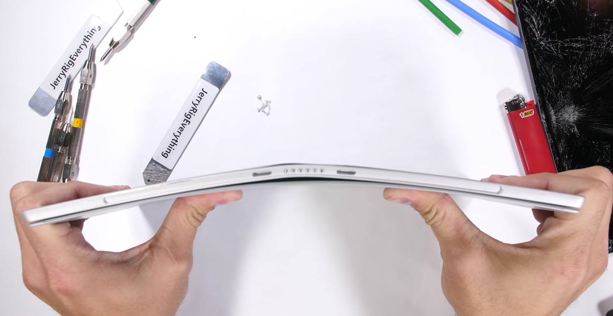 Surface Pro 6 vs iPad Pro: Robustheit auf dem Prüfstand