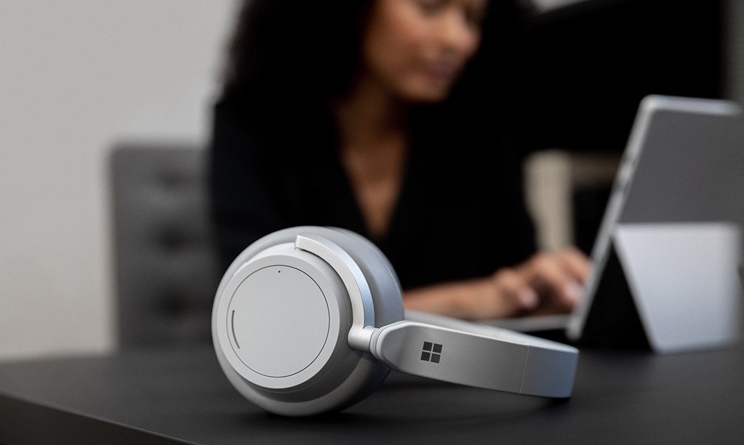 Microsoft Surface Headphones erhält erstes Firmware-Update