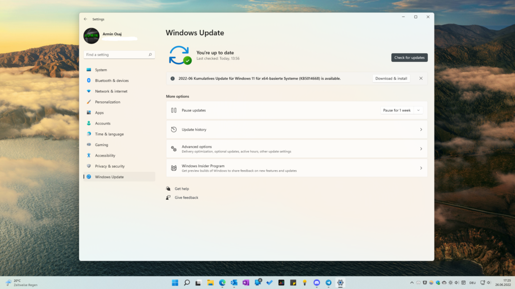 Screenshot von Windows Update in den Windows 11 Einstellungen. Zwar sagt Windows, dass System sei auf dem aktuellsten Stand, doch trotzdem wird das Update KB5014668 als optionale Aktualisierung angeboten.